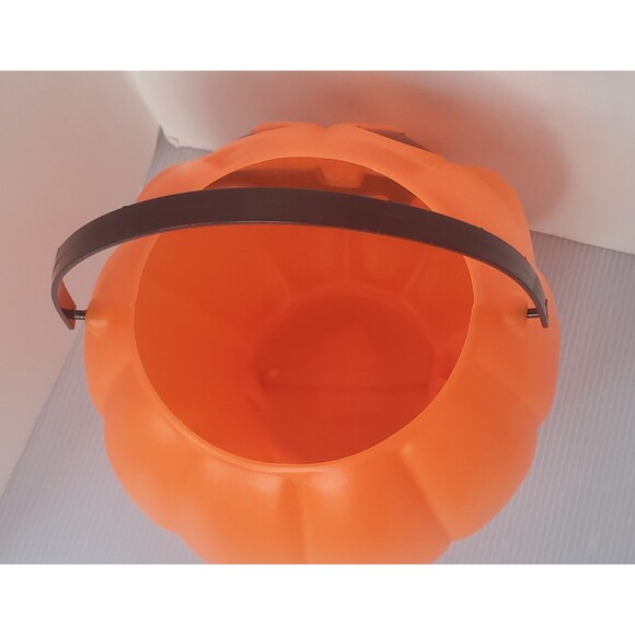 VTG Grand Venture Halloween Blow Mold 10" Orange Pumpkin Pail USA 1997 Bucket - Picture 5 of 8